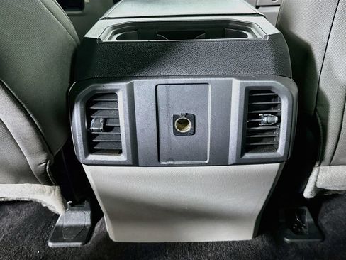 Used 2016 Ford F150 XLT RWD image 28