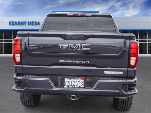 Used 2022 GMC Sierra 1500 Elevation w/ Elevation Premium Package image 5