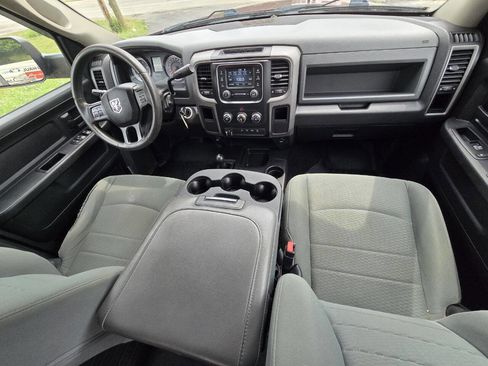 Used 2016 RAM 3500 Tradesman w/ Chrome Appearance Group image 11