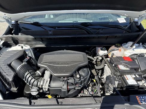 Used 2023 GMC Acadia SLT w/ Technology Package image 35