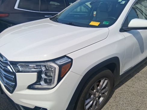 Used 2023 GMC Terrain SLT FWD image 12