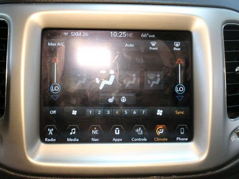 Used 2018 Jeep Compass Latitude w/ Popular Equipment Group AWD/4WD image 24