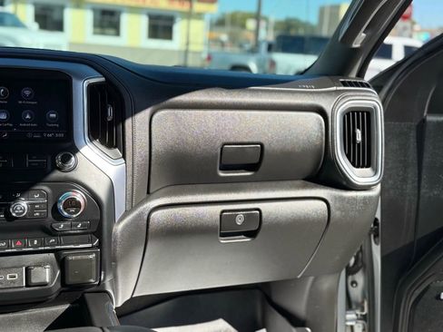 Used 2020 GMC Sierra 1500 Elevation image 26