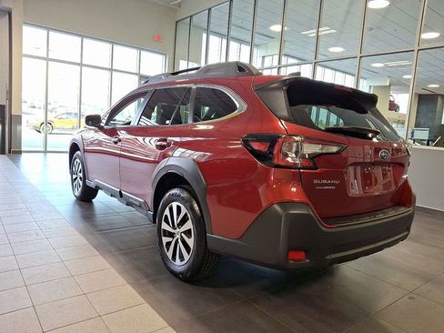 Certified 2025 Subaru Outback Premium w/ Popular Package #1A image 4