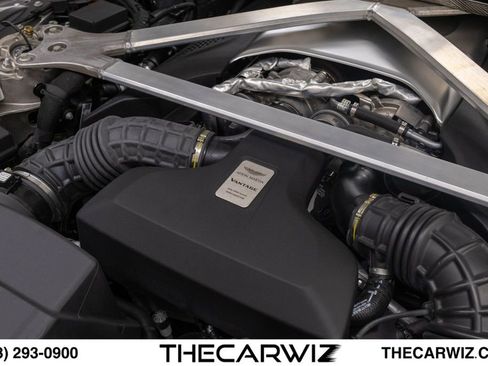 Used 2019 Aston Martin V8 Vantage Coupe RWD image 91