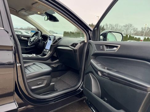 Certified 2022 Ford Edge SEL w/ Convenience Package image 11