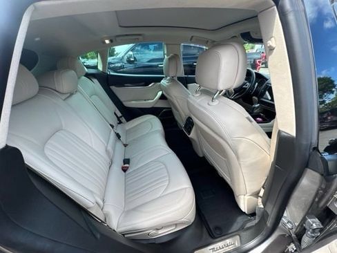 Used 2022 Maserati Levante Modena AWD/4WD image 15