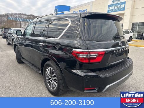Used 2024 Nissan Armada SL w/ Captain's Chairs Package image 9