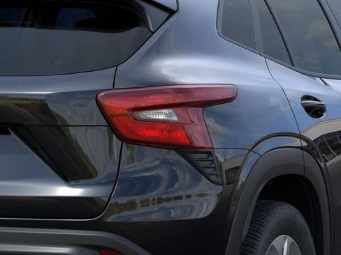 New 2026 Chevrolet Trax LS FWD image 11