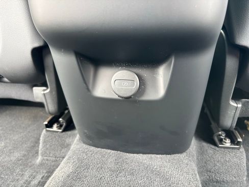 Certified 2026 Volvo XC90 B6 Plus w/ Protection Package Premier image 24