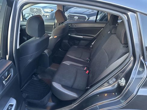 Used 2017 Subaru Crosstrek 2.0i Premium image 11