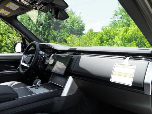 New 2026 Land Rover Range Rover SE AWD/4WD image 14
