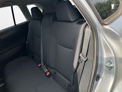 Used 2023 Toyota Corolla Cross LE FWD image 15