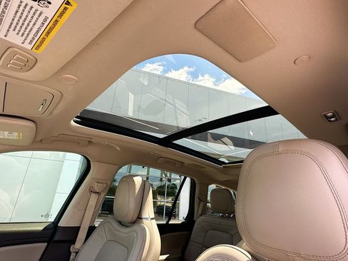 Certified 2022 Lincoln Aviator Reserve w/ Equipment Group 201A AWD/4WD image 11