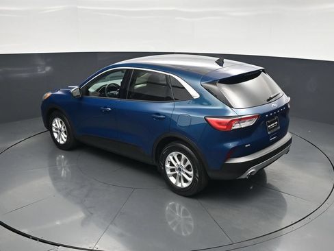 Used 2020 Ford Escape SE FWD image 40