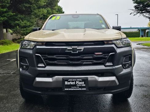 Used 2023 Chevrolet Colorado Trail Boss w/ Advanced Trailering Package AWD/4WD image 9