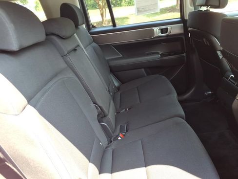 Used 2024 Hyundai Santa Fe SE AWD/4WD image 17
