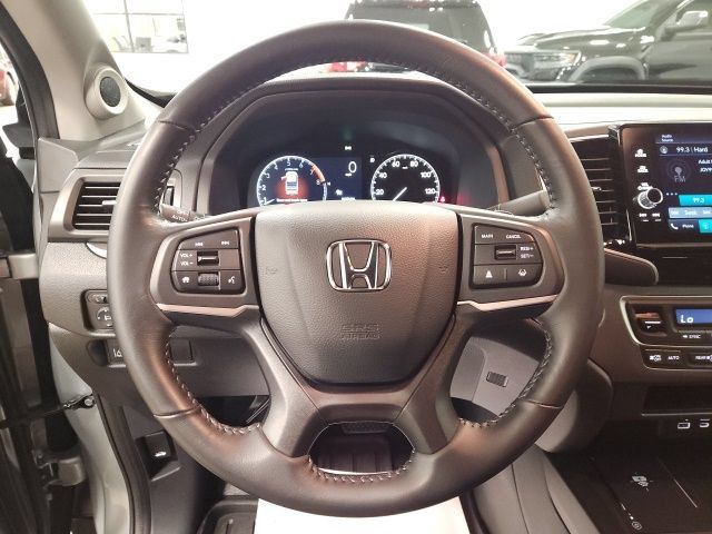 Certified 2025 Honda Ridgeline Sport image 16