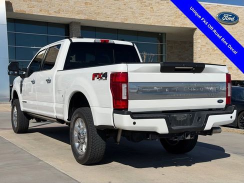 Used 2022 Ford F250 Platinum w/ FX4 Off-Road Package image 12