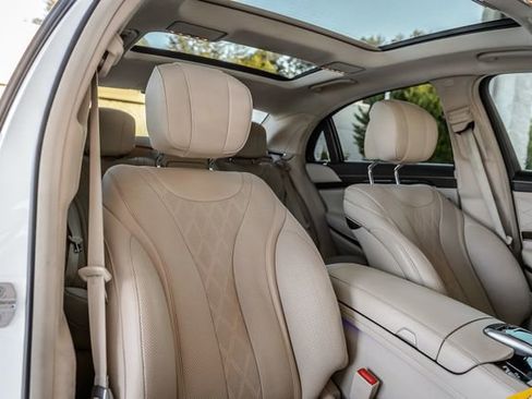 Used 2018 Mercedes-Benz S 560 Sedan image 37