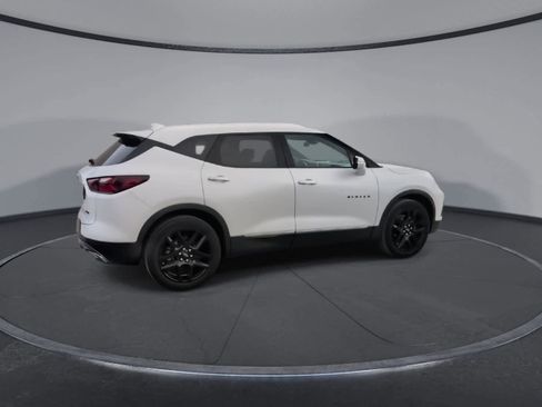 Used 2022 Chevrolet Blazer Premier image 8