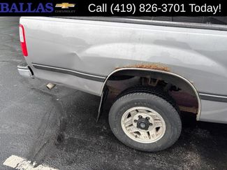 Used 1995 Toyota T100 SR5 AWD/4WD video 4