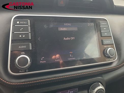 Used 2019 Nissan Kicks SR w/ Interior Electronics Package image 39