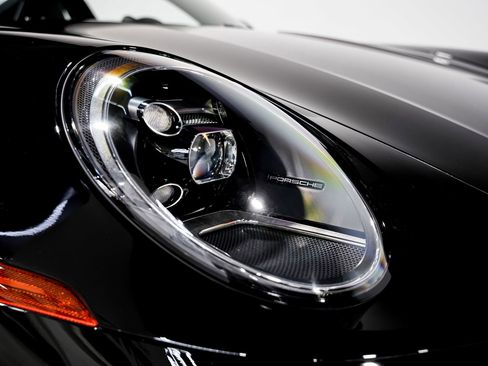 Used 2022 Porsche 911 GT3 RS image 40