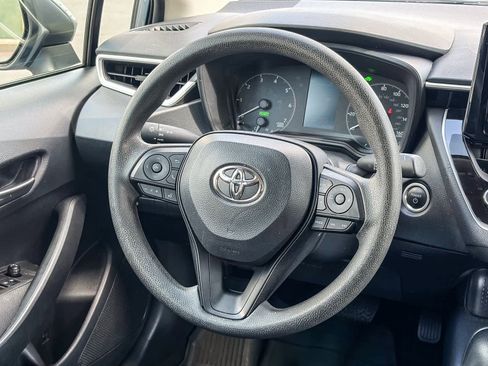 Used 2024 Toyota Corolla LE w/ LE Convenience Package FWD image 14