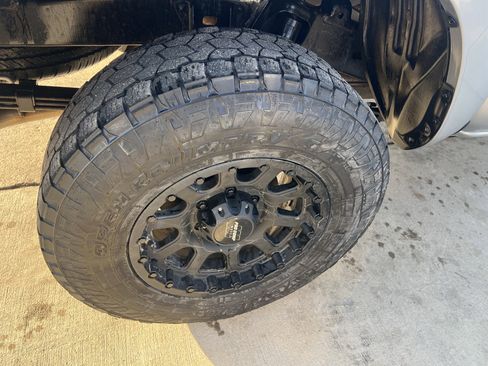 Used 2022 Toyota Tacoma SR image 10