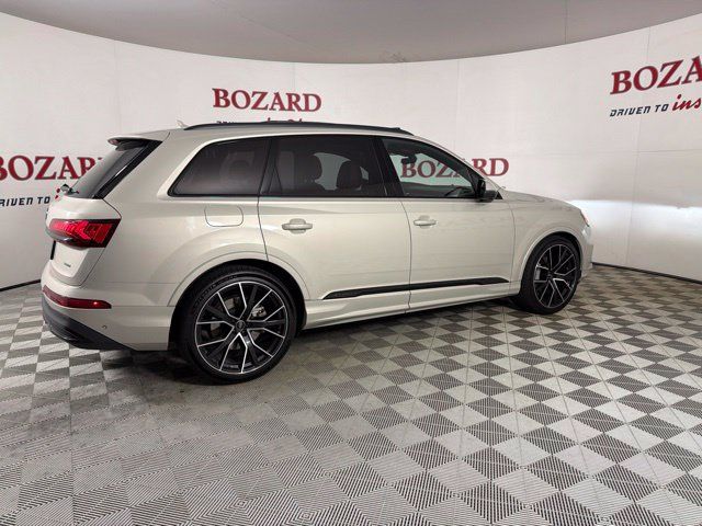 Used 2023 Audi Q7 3.0T Prestige AWD/4WD image 13