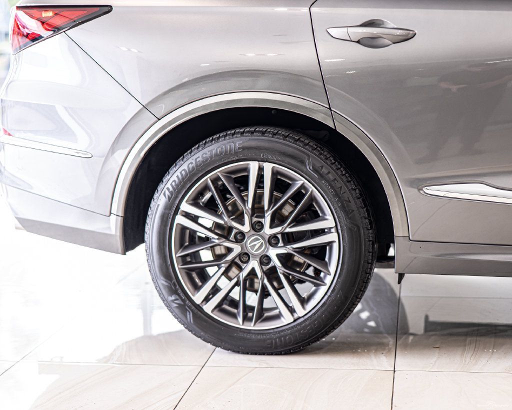 Used 2025 Acura MDX w/ Advance Package AWD/4WD image 11