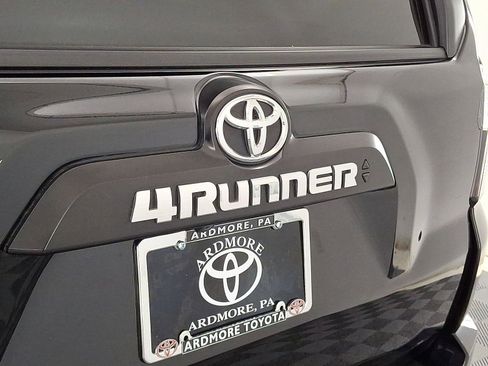 Certified 2022 Toyota 4Runner TRD Off-Road Premium w/ TRD Black Wheel Package (TMS) AWD/4WD image 24