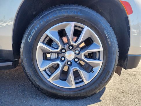 Used 2024 Chevrolet Tahoe LT w/ LT Signature Package image 21