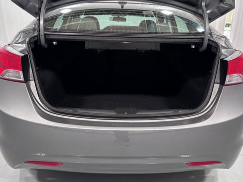 Used 2013 Hyundai Elantra GLS w/ Preferred Pkg FWD image 28