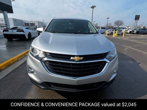 Used 2021 Chevrolet Equinox LT image 2