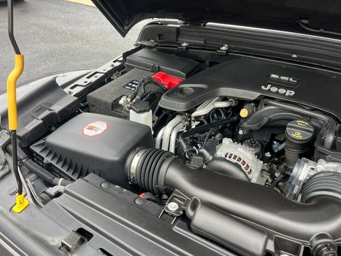 Used 2019 Jeep Wrangler Unlimited Rubicon image 35