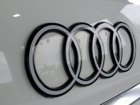 Used 2025 Audi Q7 3.0T Premium Plus AWD/4WD image 5