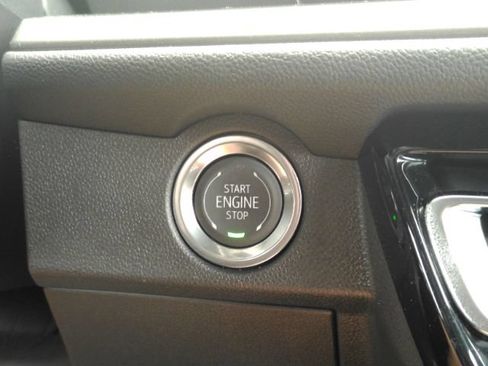 Used 2026 Chevrolet Traverse LT w/ Driver Confidence Package FWD image 45
