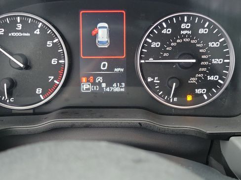 Used 2024 Subaru Crosstrek 2.0i Premium image 25