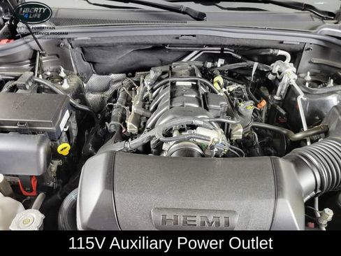 Used 2025 Dodge Durango R/T AWD/4WD image 36