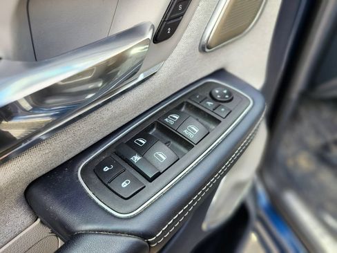 Used 2022 RAM 1500 Limited AWD/4WD image 17