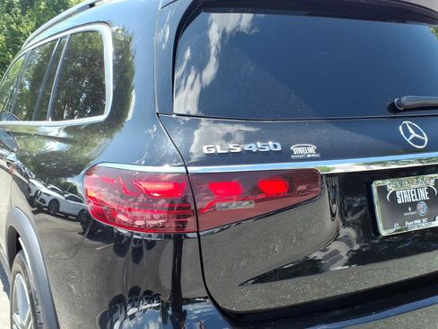 Used 2025 Mercedes-Benz GLS 450 4MATIC image 17