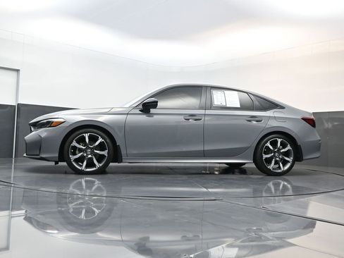 Used 2025 Honda Civic Sport image 27