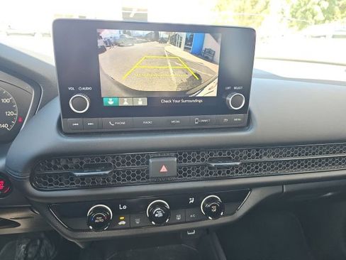 Used 2025 Honda HR-V LX image 14