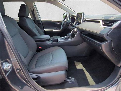 Used 2024 Toyota RAV4 XLE FWD image 20