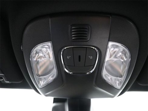 New 2026 Jeep Compass Latitude image 23