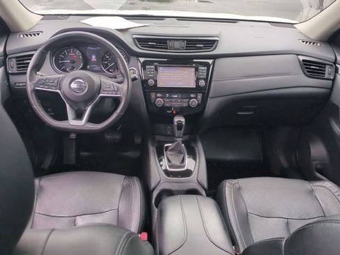 Used 2017 Nissan Rogue SL w/ SL Premium Package image 28