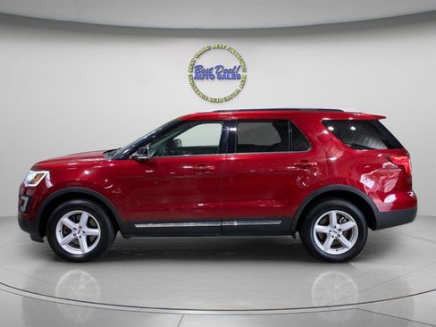 Used 2016 Ford Explorer XLT w/ Equipment Group 202A AWD/4WD image 2