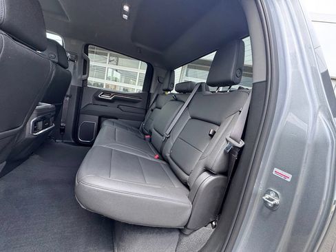 Used 2023 GMC Sierra 1500 SLT w/ SLT Premium Package AWD/4WD image 23